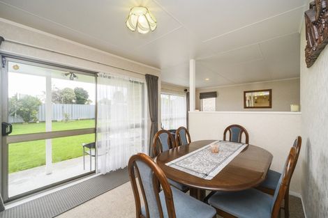 Photo of property in 80 John F Kennedy Drive, Milson, Palmerston North, 4414