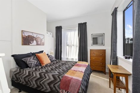 Photo of property in 172 Olliviers Road, Phillipstown, Christchurch, 8011