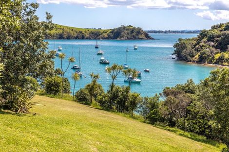 Photo of property in 122 Delamore Drive, Oneroa, Waiheke Island, 1081