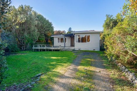 Photo of property in 1 Titoki Road, Raumati Beach, Paraparaumu, 5032