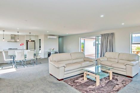 Photo of property in 15 Kingsdowne Drive, West Melton, 7618