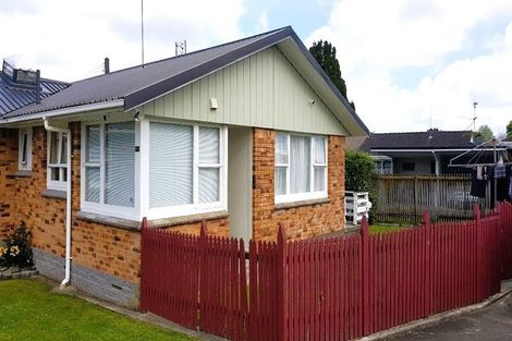 Photo of property in 1/70 Great South Road, Papakura, 2110