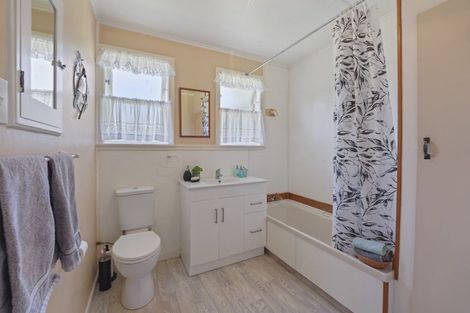 Photo of property in 11 Cole Street, Naenae, Lower Hutt, 5011