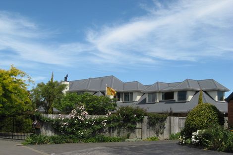 Photo of property in 10 Dorfold Mews Avonhead Christchurch City
