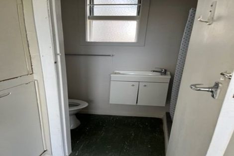 Photo of property in 12 Levy Street, Mount Victoria, Wellington, 6011