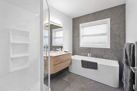 Photo of property in 3 Saddleback Drive, Richmond Heights, 3330