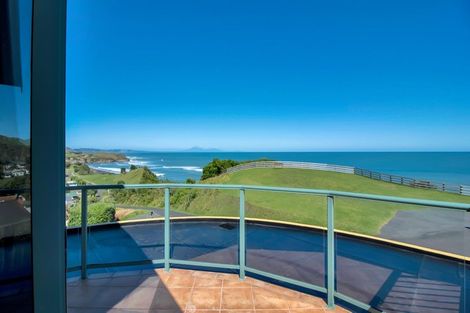 Photo of property in 9 Aria Terrace, Mokau, 4376