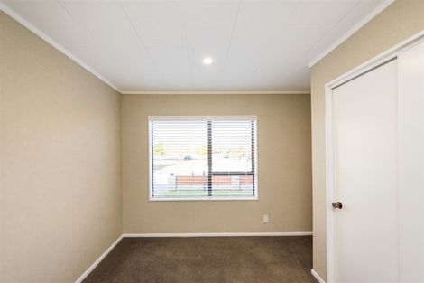 Photo of property in 130 John F Kennedy Drive, Milson, Palmerston North, 4414