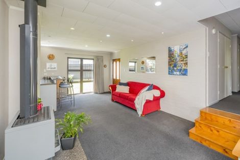 Photo of property in 15b Stuart Street, Levin, 5510