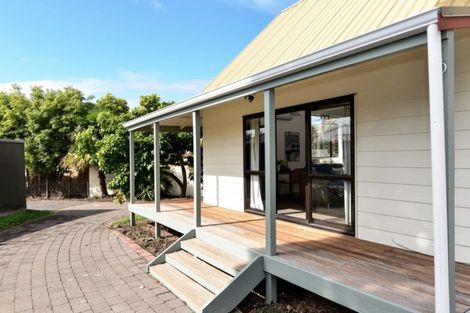 Photo of property in 12a Brocas Avenue, Hillcrest, Hamilton, 3216