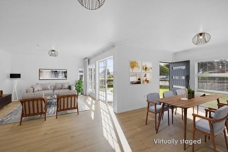 Photo of property in 260 Mangorei Road, Merrilands, New Plymouth, 4312