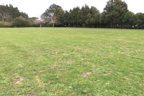 Photo of property in 154 Boord Crescent, Kumeu, 0891