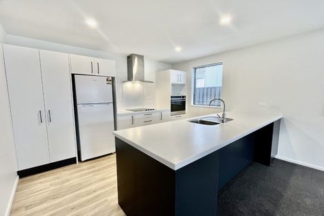 Photo of property in 17 Wheatsheaf Lane, Heathcote Valley, Christchurch, 8022