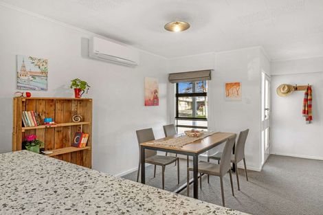 Photo of property in 1 Langley Avenue, Milson, Palmerston North, 4414