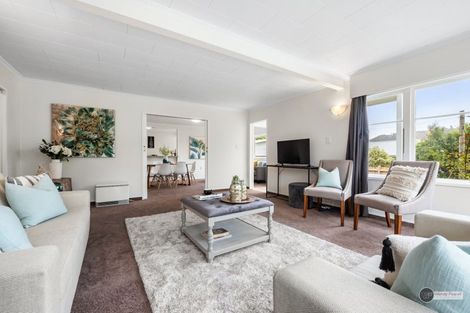 Photo of property in 42 Manuka Street, Stokes Valley, Lower Hutt, 5019