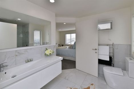 Photo of property in 15 Aroha Street, Pegasus, 7612