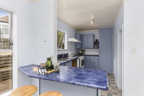 Photo of property in 18 Cambrian Street, Churton Park, Wellington, 6037