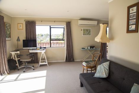 Photo of property in 2/23 Quebec Road, Milford, Auckland, 0620