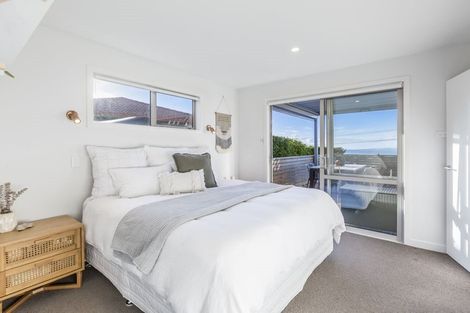 Photo of property in 42 Brightside Road, Stanmore Bay, Whangaparaoa, 0932
