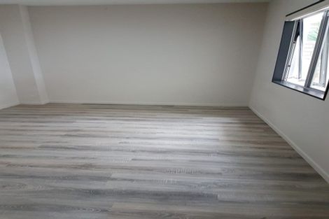 Photo of property in 76 Gallony Avenue, Massey, Auckland, 0614