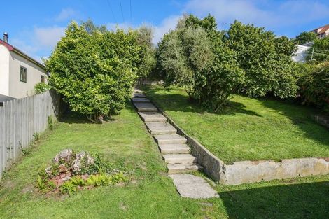 Photo of property in 27 Brunel Street, Mornington, Dunedin, 9011