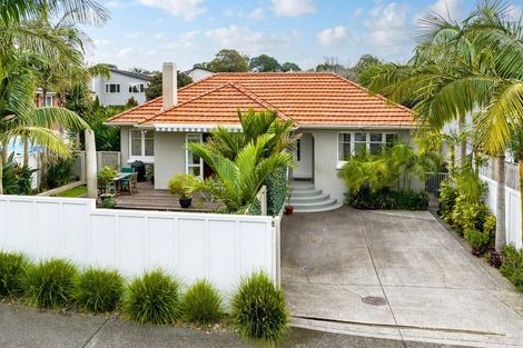Photo of property in 105 Parau Street, Mount Eden, Auckland, 1041