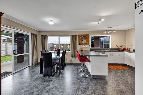 Photo of property in 9 Hobson Street, Normanby, Hawera, 4614