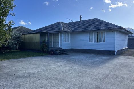 Photo of property in 641 Te Atatu Road, Te Atatu Peninsula, Auckland, 0610