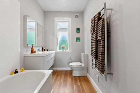 Photo of property in 21 Chamberlain Road, Karori, Wellington, 6012