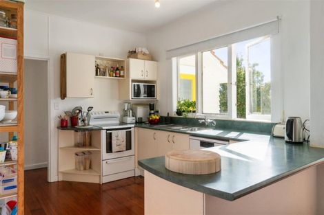 Photo of property in 31 Vine Street, Mangere East, Auckland, 2024