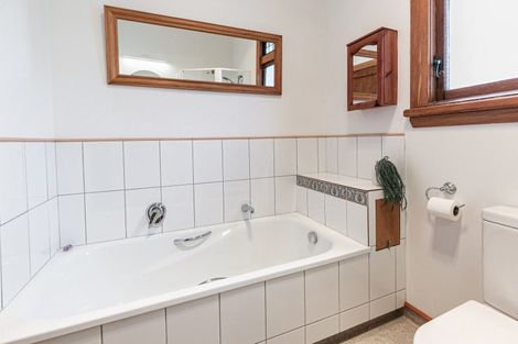 Photo of property in 80 Standen Street, Karori, Wellington, 6012