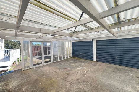 Photo of property in 31 Essex Street, Te Atatu South, Auckland, 0610