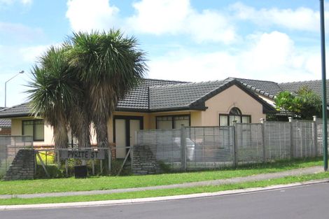 Photo of property in 43 Lazurite Drive, Westgate, Auckland, 0614