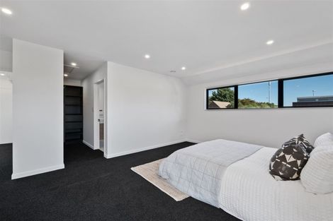 Photo of property in 197 Fendalton Road, Fendalton, Christchurch, 8052