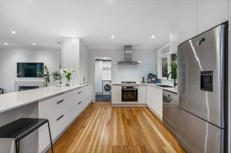 Photo of property in 17 Poto Street, Te Atatu South, Auckland, 0610