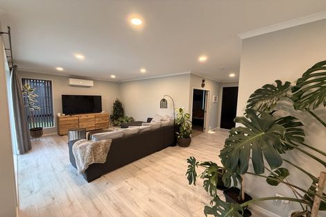 Photo of property in 9 Miharo Crescent, Flagstaff, Hamilton, 3210