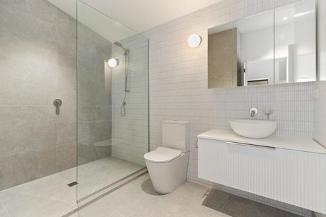 Photo of property in 15a Potters Hill Drive, Queenstown, 9300