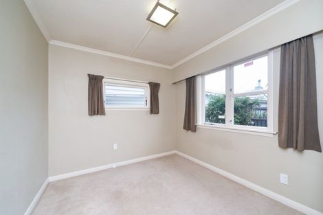 Photo of property in 4 Woodstock Place, Hokowhitu, Palmerston North, 4410