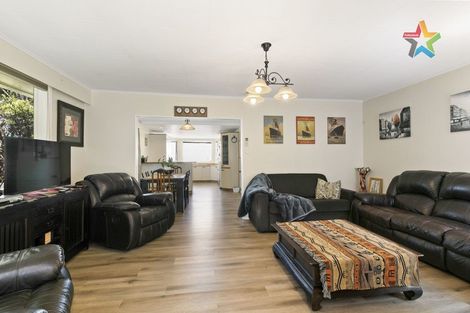 Photo of property in 7 Panorama Grove, Harbour View, Lower Hutt, 5010