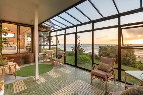 Photo of property in 14 Kirkway, Raumati Beach, Paraparaumu, 5032