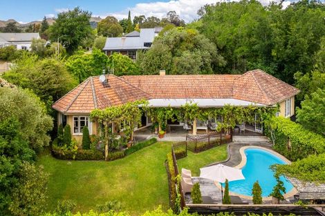 Photo of property in 56 Lucknow Road, Havelock North, 4130