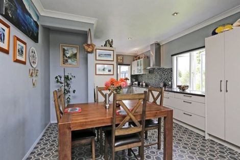 Photo of property in 1012 Heretaunga Street East, Parkvale, Hastings, 4122