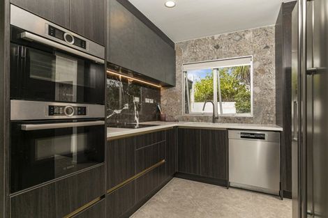 Photo of property in 23 Gordon Avenue, Forrest Hill, Auckland, 0620