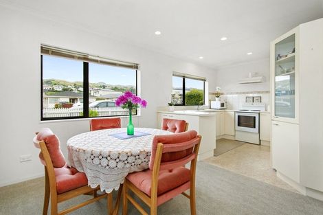 Photo of property in 1/157 Main Road, Tawa, Wellington, 5028