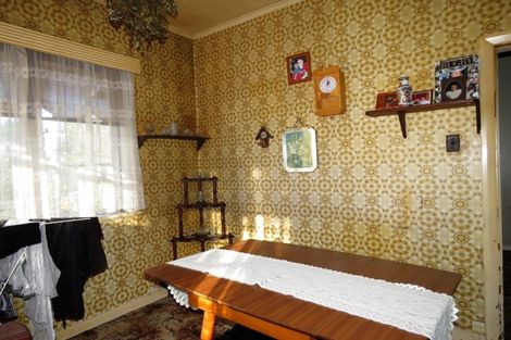 Photo of property in 19 Russell Street, Westport, 7825