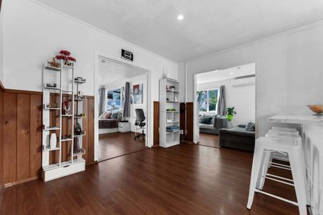 Photo of property in 1 Marybeth Place, Rosehill, Papakura, 2113