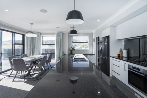 Photo of property in 14 Atherton Terrace, Churton Park, Wellington, 6037