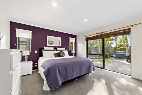 Photo of property in 62 Thornbury Crescent, East Tamaki Heights, Auckland, 2016