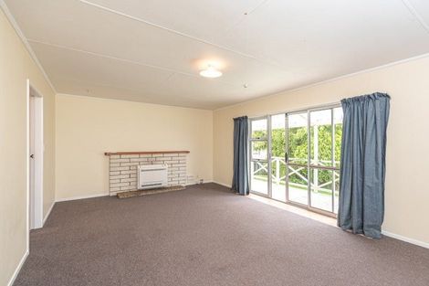 Photo of property in 15 Massey Street, Aramoho, Whanganui, 4500