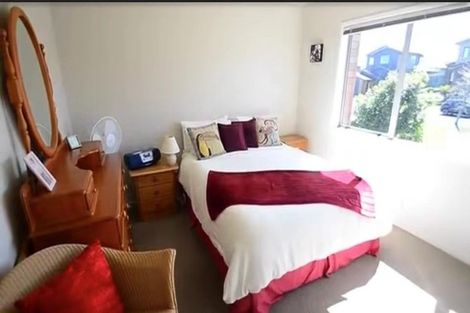 Photo of property in 8 Barnacle Rise, Red Beach, 0932